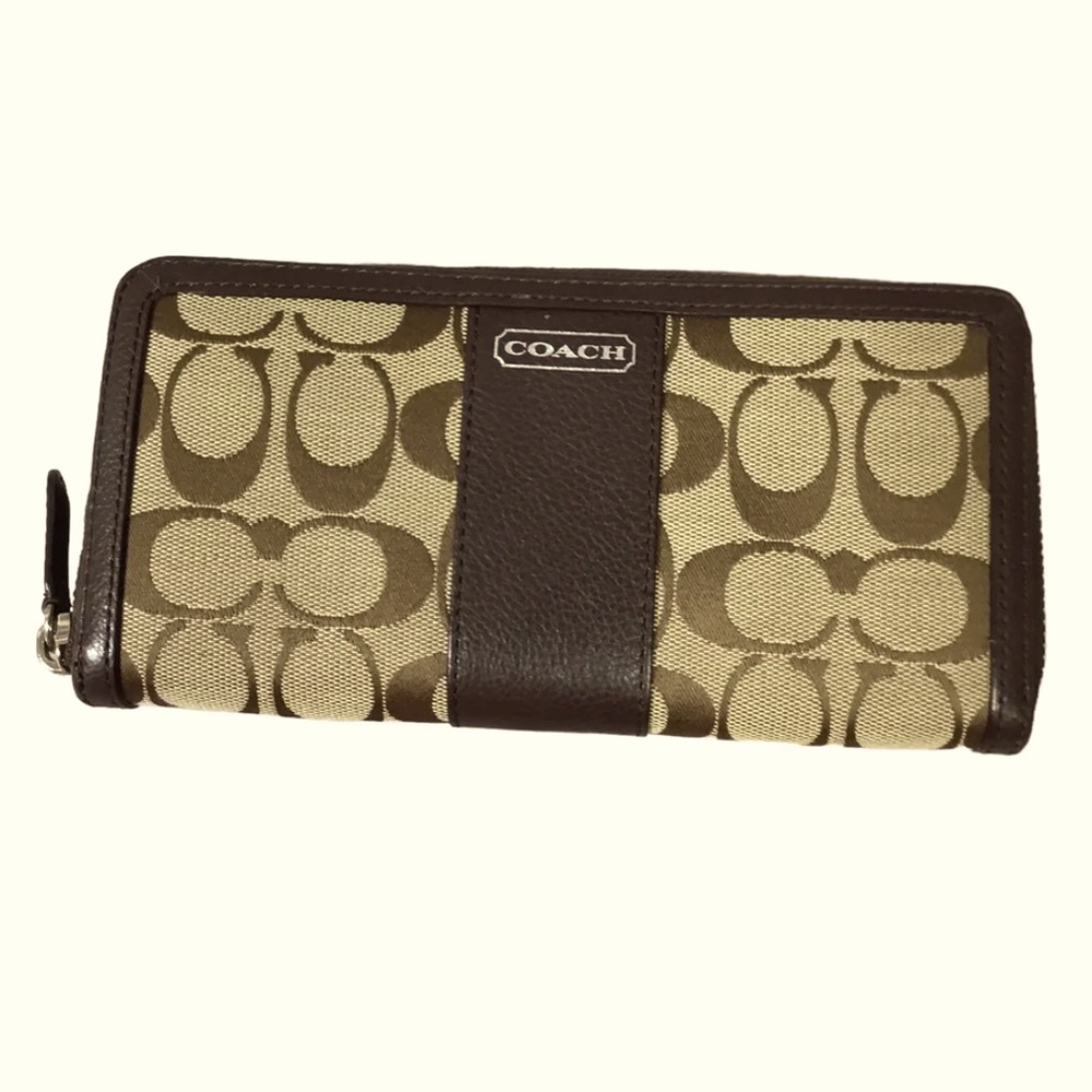 COACH SIGNATURE C LONG WALLET NWOT